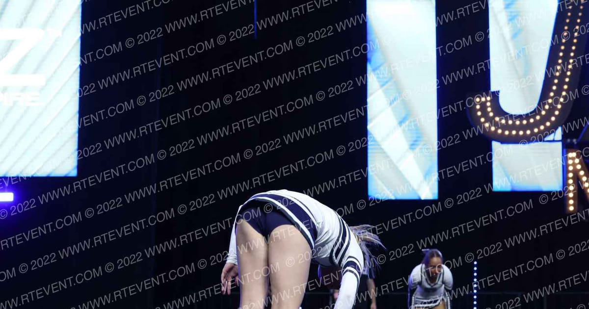 SHADOW RIDGE VARSITY CHEER · DANCE SCHOOL Nationals
