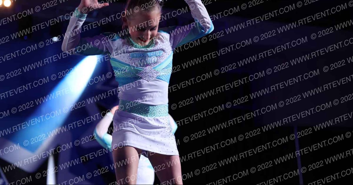 Cross Valley Cheer Emeralds · CDE EWO Lancaster