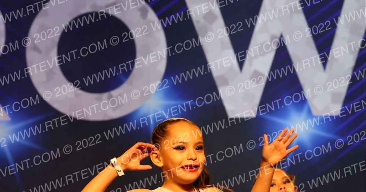 1ST IMPRESSION BABY G'S · WCC Hollywood Crown
