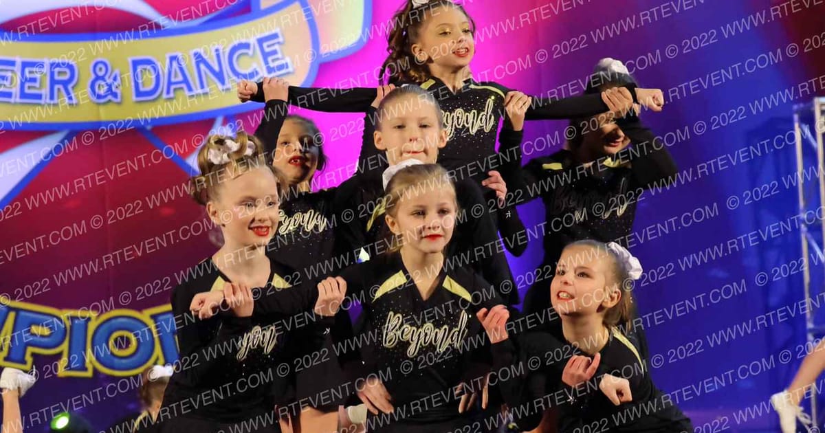 Beyond All Stars SWEETHEARTS · The American Heartland Sioux City Nationals