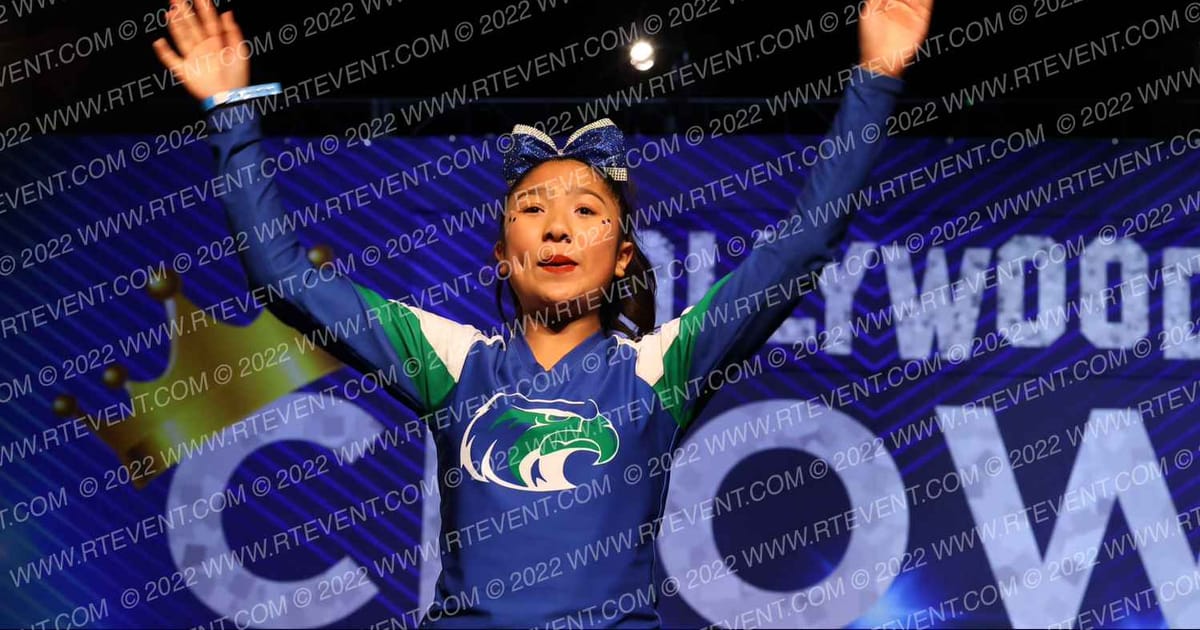 HILLVIEW Middle School · WCC Hollywood Crown
