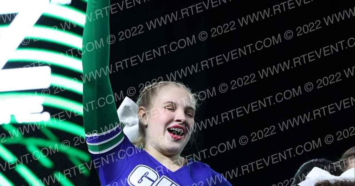 GREENSPUN JUNIOR HIGH STUNT · DANCE SCHOOL Nationals