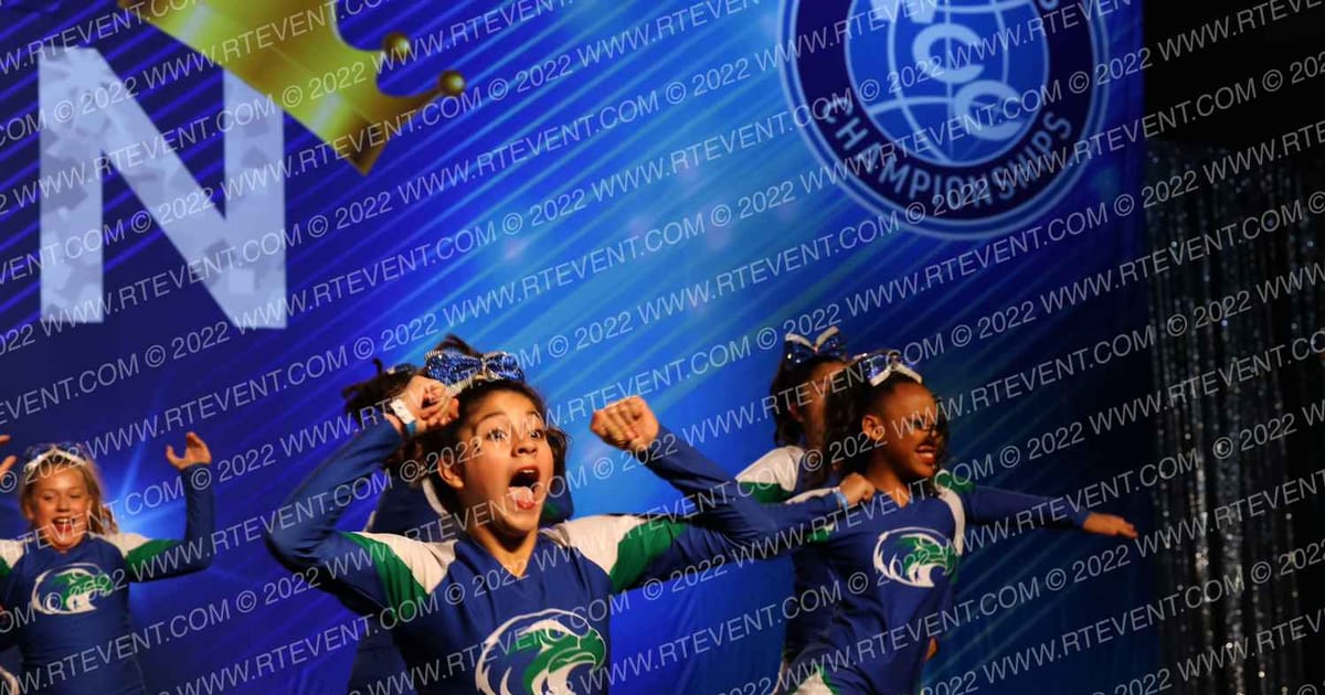 Hillview Middle School 2 · WCC Hollywood Crown