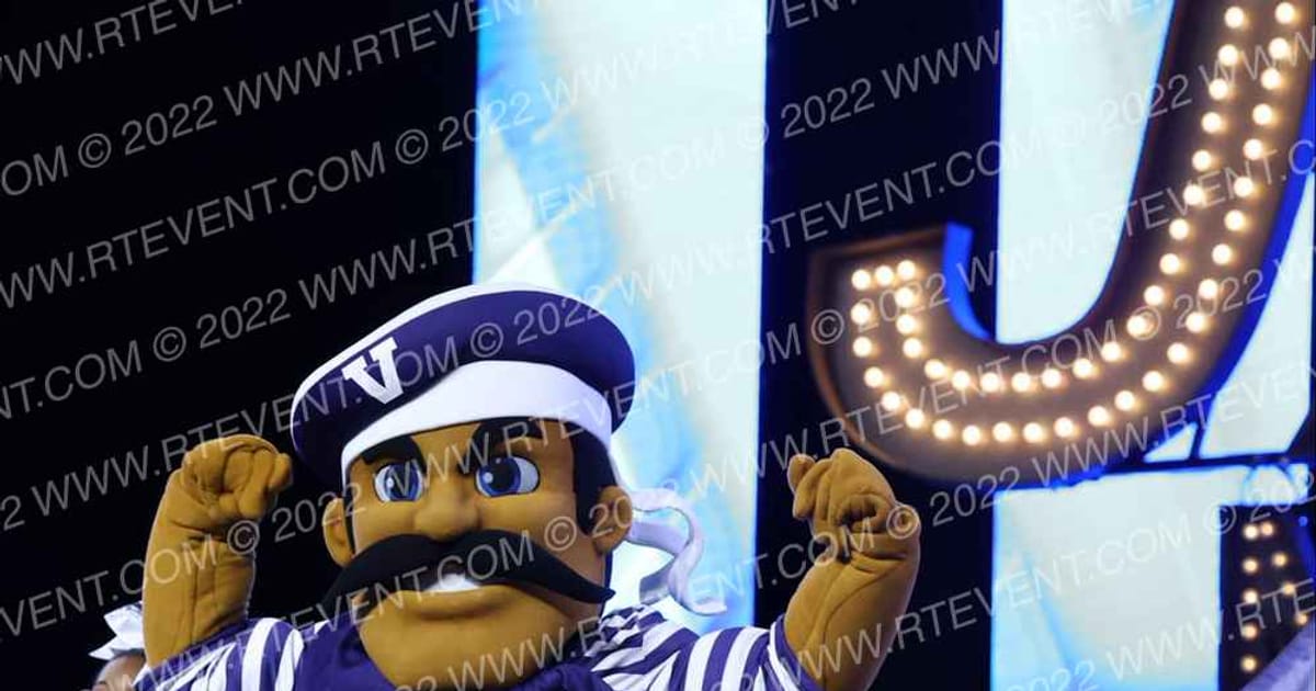 VENICE HIGH SCHOOL VARSITY CHEER · DANCE SCHOOL Nationals