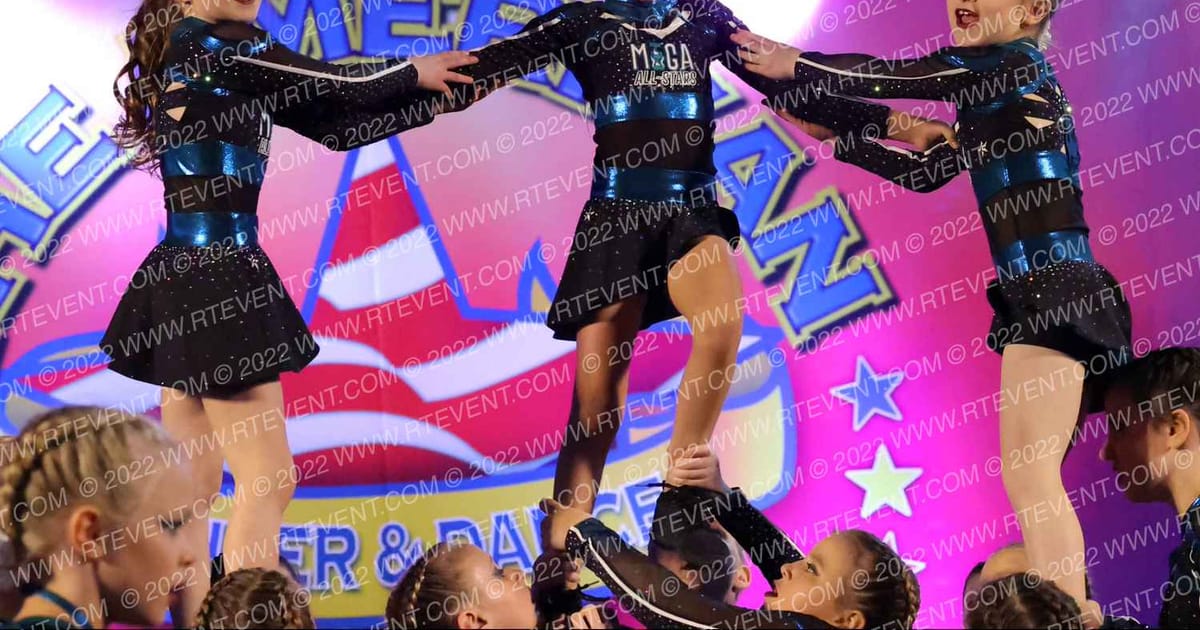 Mega Cheer Lava Girls · The American Heartland Sioux City Nationals