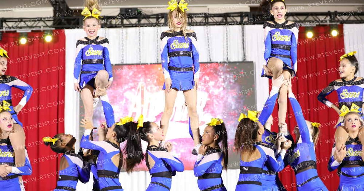 Cheer Central Suns Dazzle · Aurora Grand Nationals