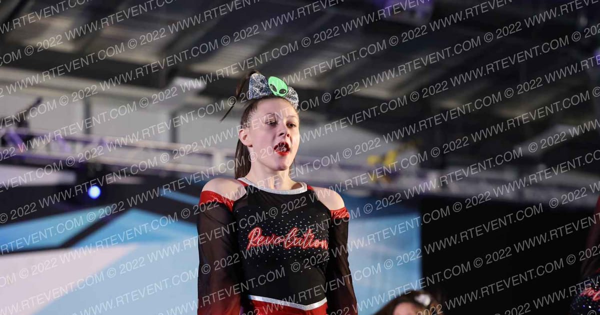 Revolution Cheer Company Starstruck · Athletic Mesa