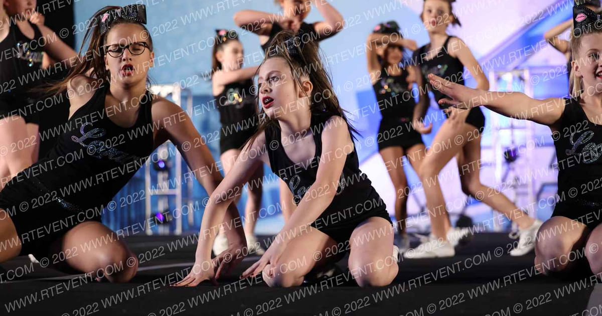 Legacy Premier Cheer Cover Girls · Athletic Mesa