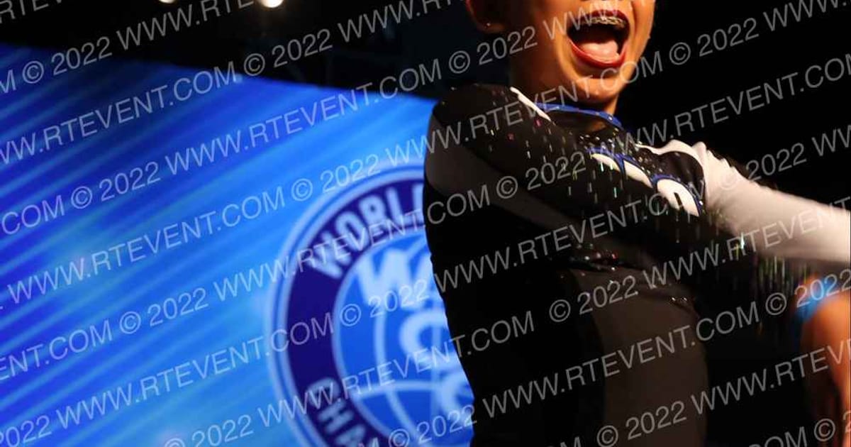One Dream Cheer Queen 4 · WCC Hollywood Crown