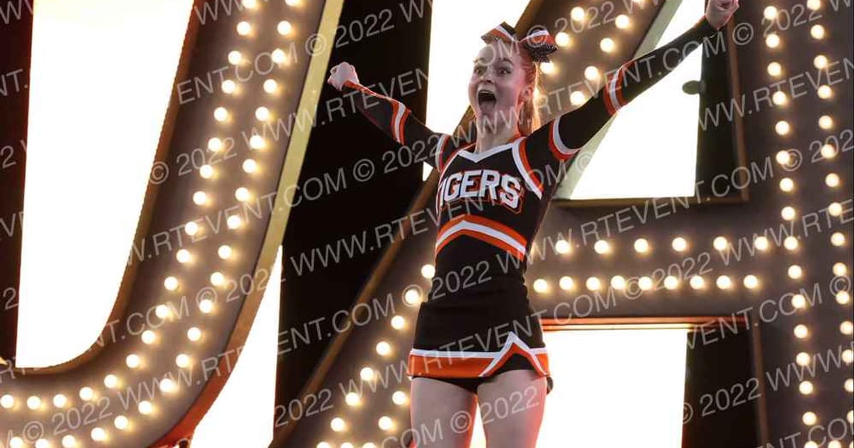 ROSEVILLE HIGH SCHOOL TIGERS · DANCE SCHOOL Nationals