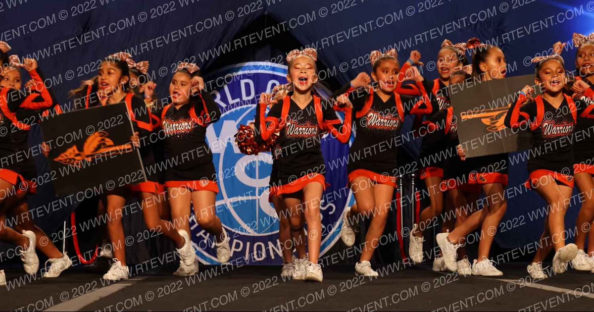 La Puente Warriors Cheer Gremlins Sideline · WCC Hollywood Crown