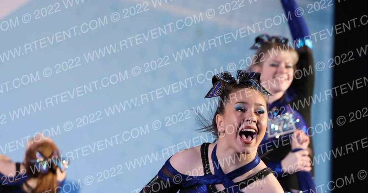 AZ Champs Essence · Athletic Mesa