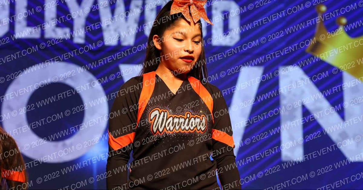 La Puente Warriors Cheer Jr. Midgets · WCC Hollywood Crown