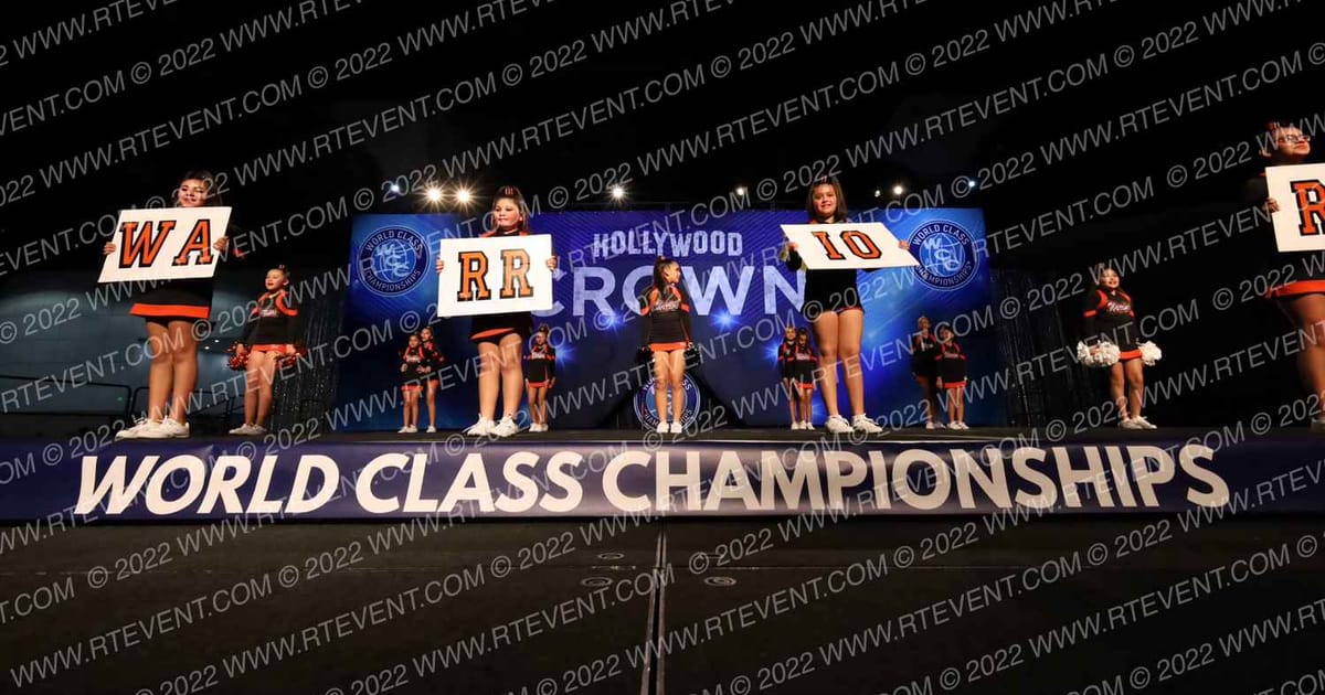 La Puente Warriors Cheer Jr. Peewees · WCC Hollywood Crown