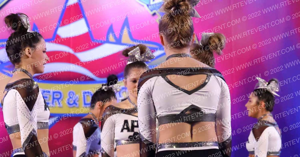 Apex Cheer Smoke · The American Heartland Sioux City Nationals