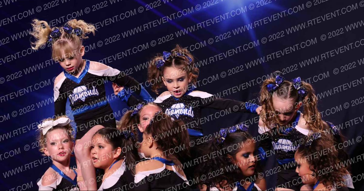 Desert Diamonds All Star Cheer Mini Sparks · WCC Holiday Crown SUNDAY