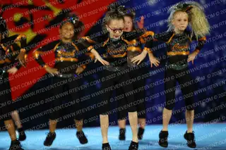 Crush Cheerleading Mini Magicians