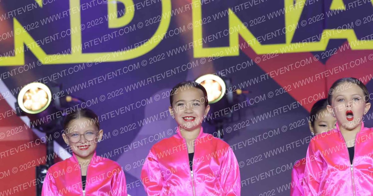 Innovate Dance Studio Innovate- Mini prep hip hop · Duel in the Desert