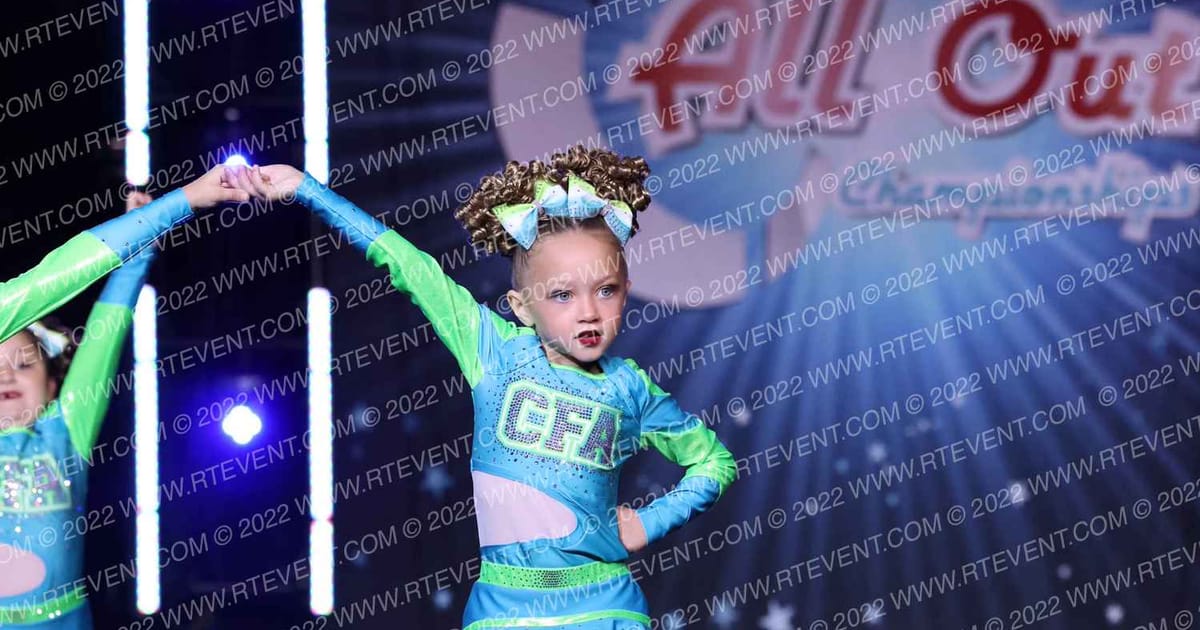 Cheer Force All Stars Starbursts · All out nationals