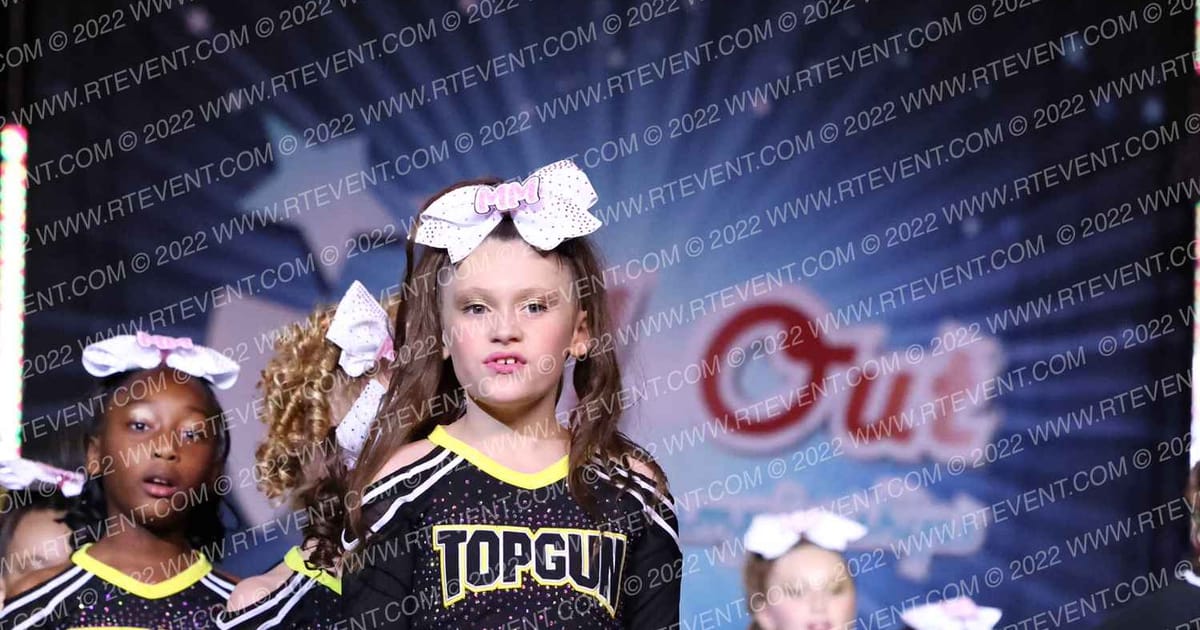 Top Gun All Stars-Miami Mini Meow · All out nationals