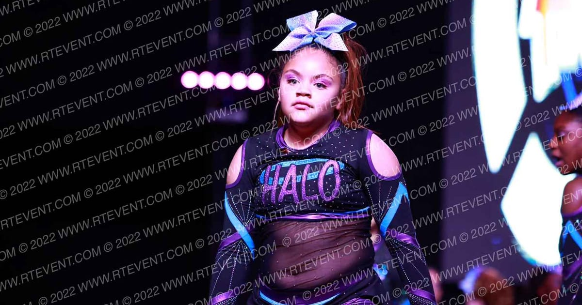 Panhandle Hurricanes Cheer Tidal Waves · All out nationals