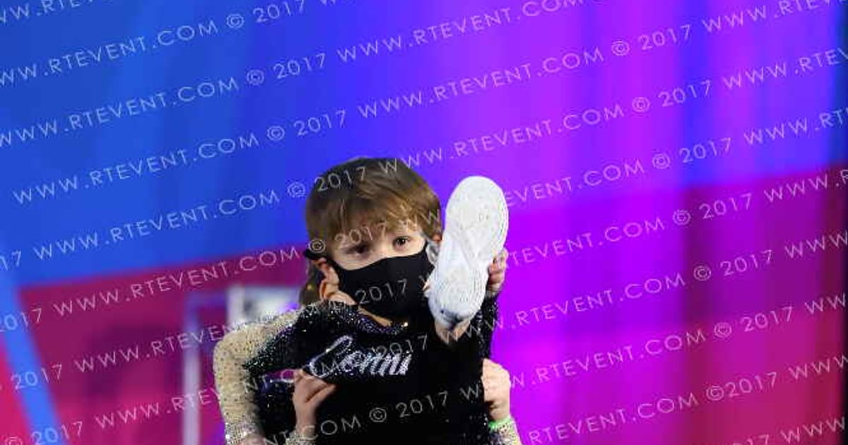 Connect Cheer Northwest Glitter · Aloha Portland Showdown