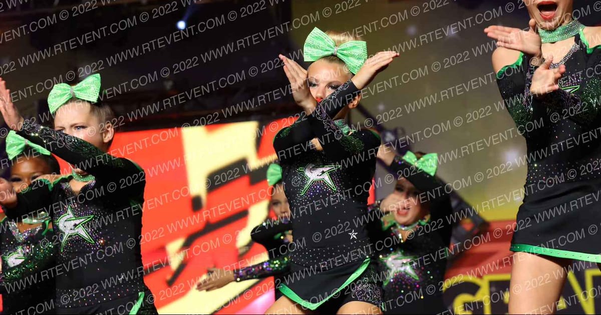 CheerForce Simi Valley Emeraldz · Duel in the Desert