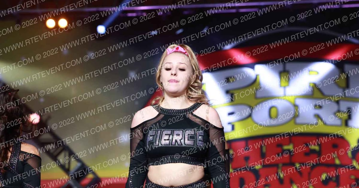 Fierce Cheer Elite Royalty · Duel in the Desert