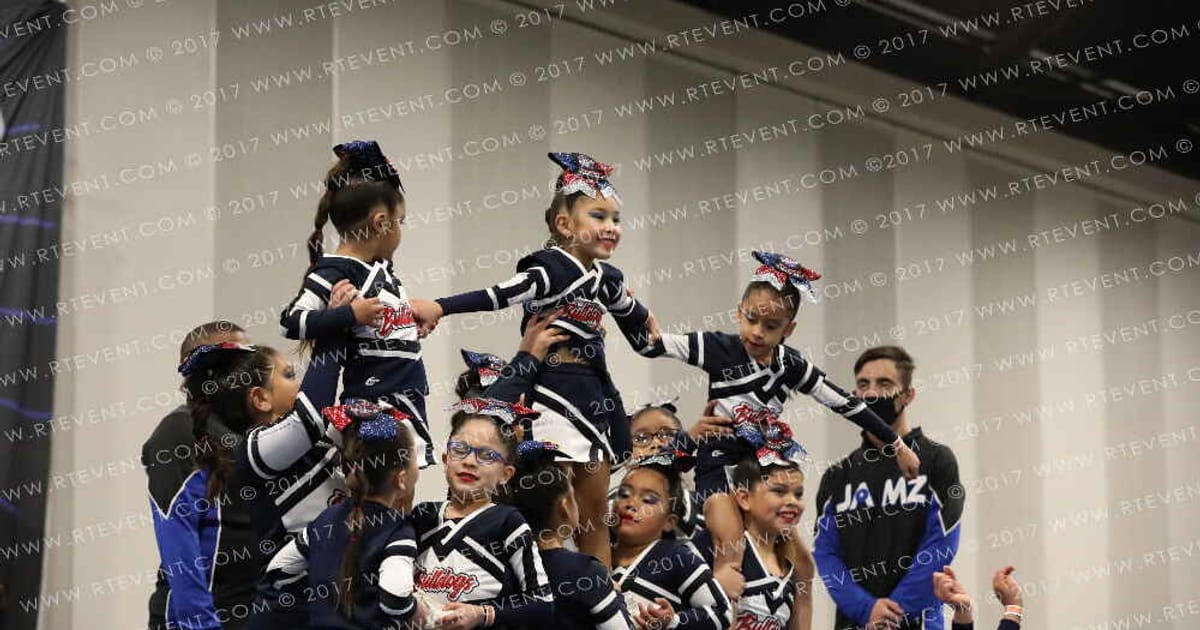 EAST LA BULLDOGS JR GREMLINS · Holiday Showcase