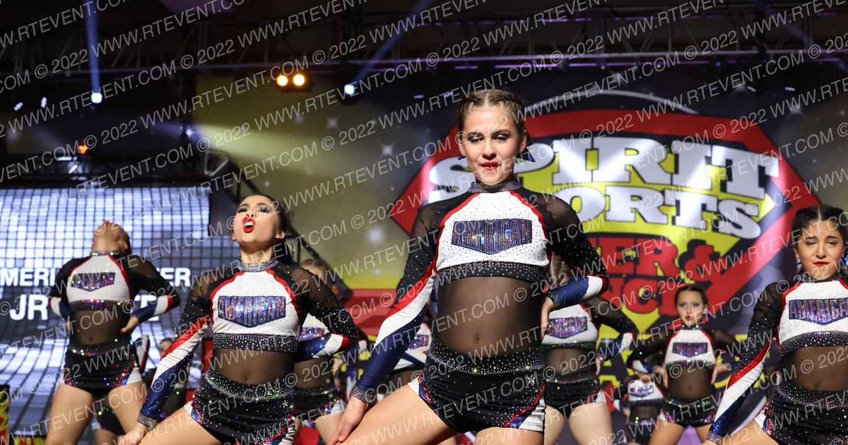American Cheer JR WHITE · Duel in the Desert