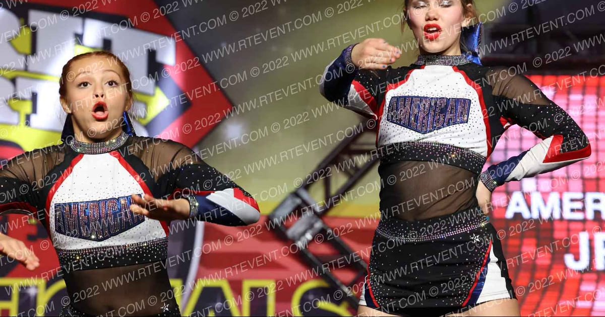 American Cheer JR BLUE · Duel in the Desert