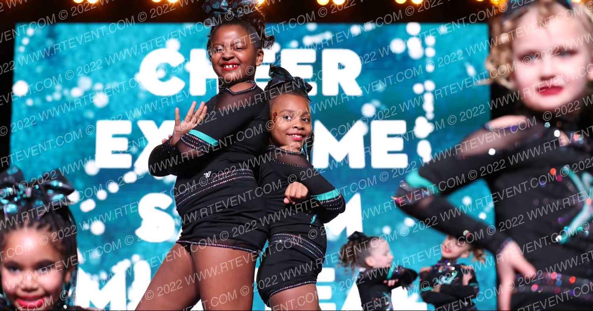 Cheer Extreme Salem Mini Teal · CDE Mid Atlantic Open