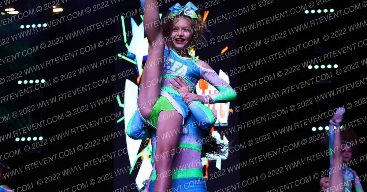 Cheer Force All Stars Shooting Stars · All out nationals