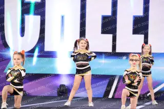 Upper Moreland Cheerleading Association Bombshells
