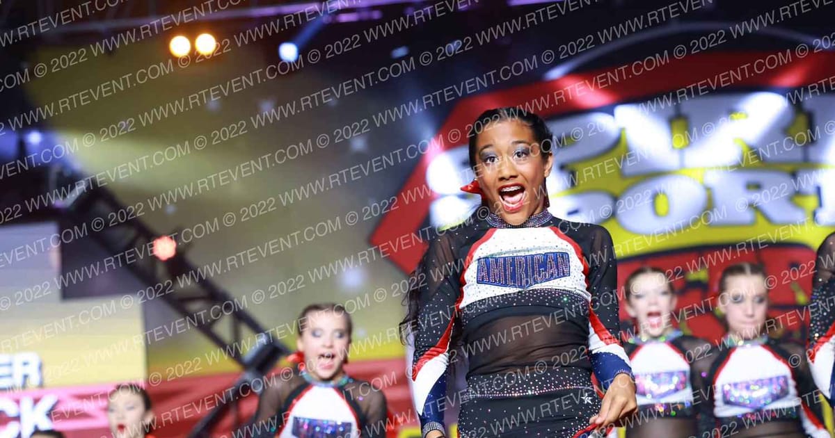 American Cheer YOUTH BLACK · Duel in the Desert
