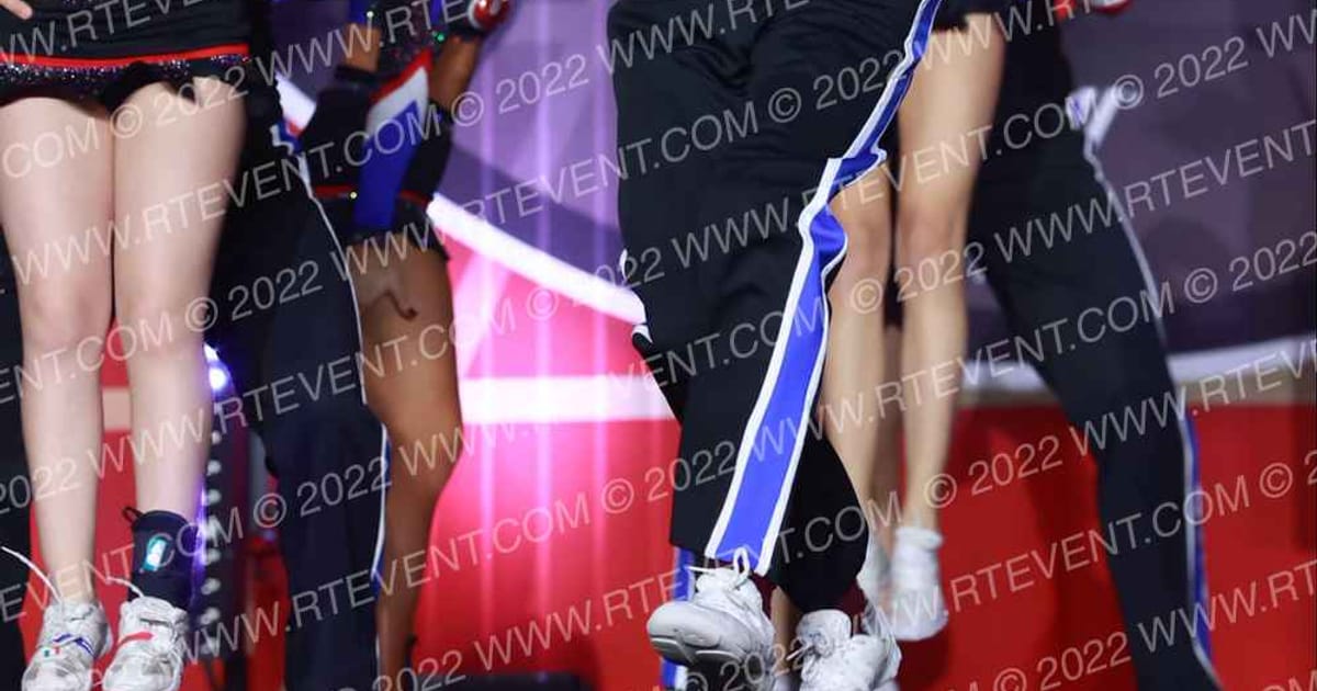 USA Starz Reign · Duel in the Desert