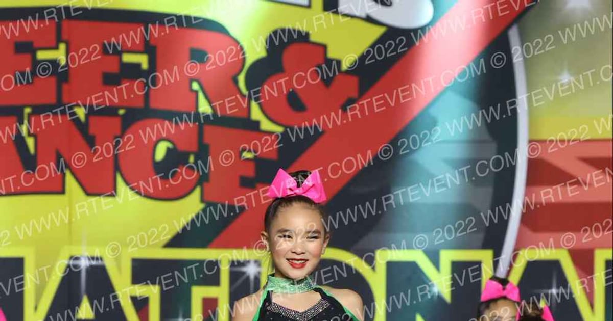 CheerForce Arizona Amp · Duel in the Desert