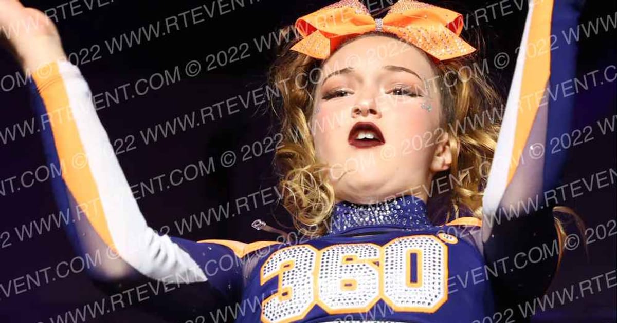 South Bay Cheer 360 Heatwave · Duel in the Desert