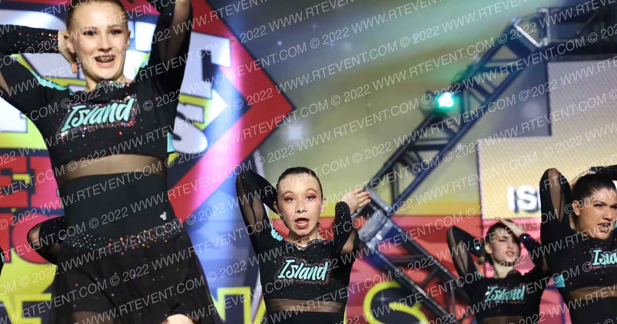 Island Elite Cheerleading Shade · Duel in the Desert