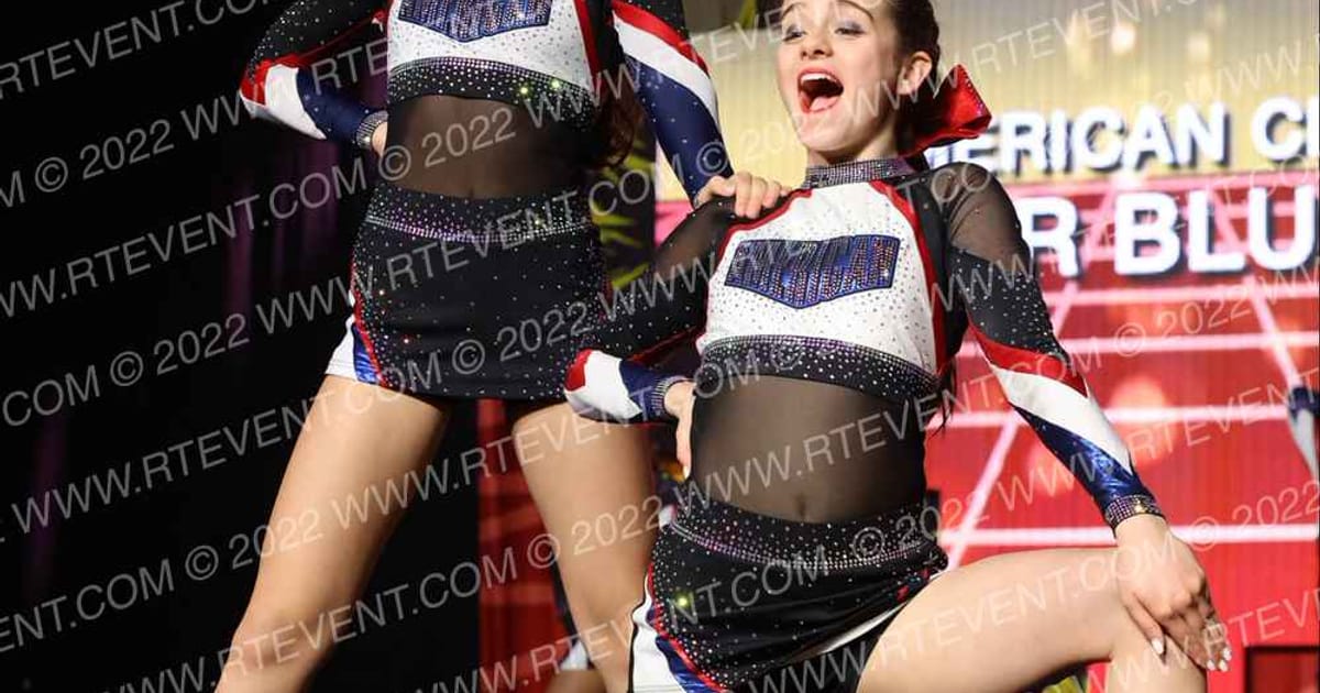 American Cheer JR BLUE · Duel in the Desert
