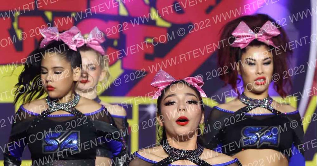 Spirit Athletics Senior Sass · Duel in the Desert