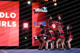 FAME Midlo Covergirls