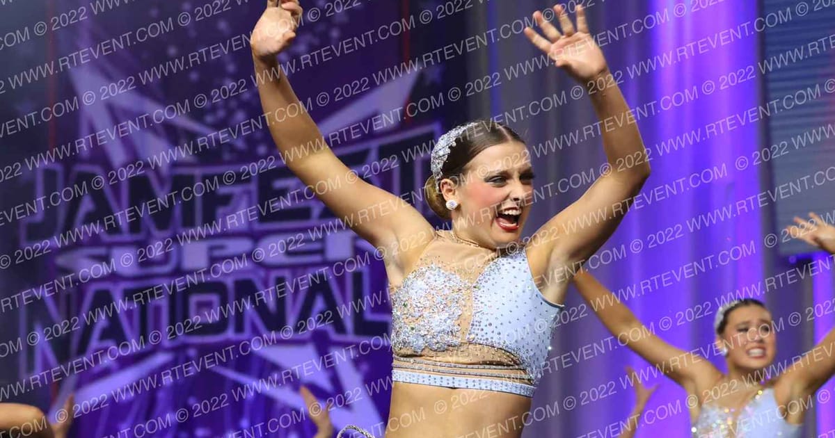 Dancin Bluebonnets Senior Small Contemporary · DANCE MAJORS
