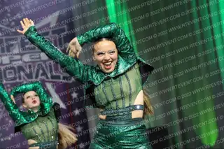 Dollhouse Dance Factory Poison Ivy