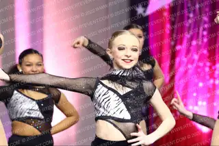 Oak Hills Youth Dance Team jazz
