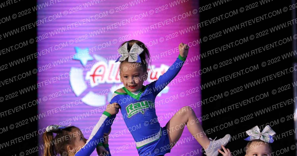Stingray All Stars KY Twirl Rays · Midwest Mega Nationals