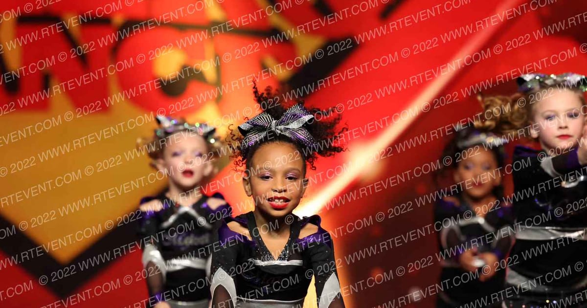 Majestic Youth Sports Center Divas · Dallas Nationals