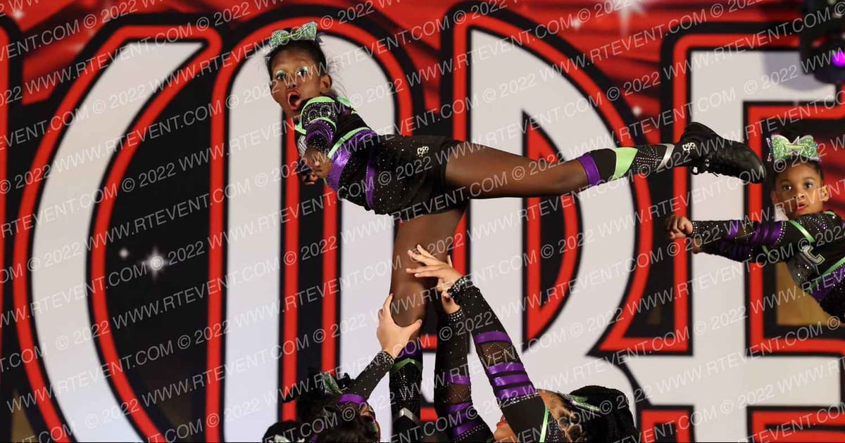 Dynamic Competitive Cheer Royal Force · Encore Las Vegas showdown