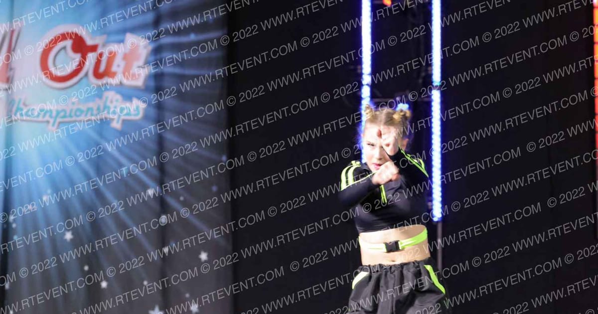 FULLY LOADED DANCE STUDIO Dem Girlz · Midwest Mega Nationals