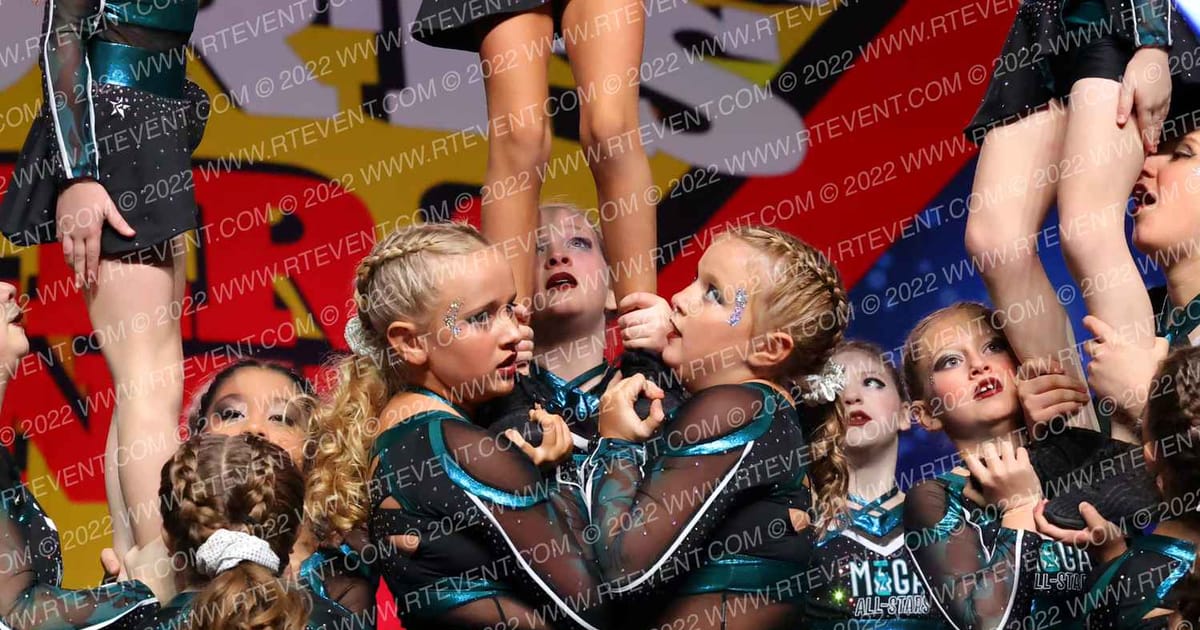Mega Cheer Lava Girls · Spirit Sports Kansas City Nationals